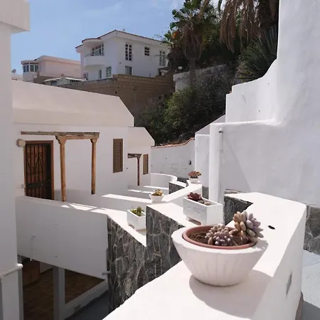 Montesol 1 Ocean View Apartment